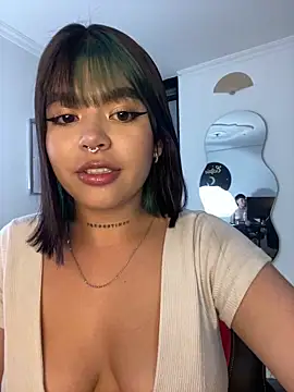 VIOLET EF online show from December 3, 2025, 12:51 am