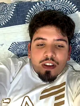 Bbbtro online show from November 25, 2025, 9:26 pm