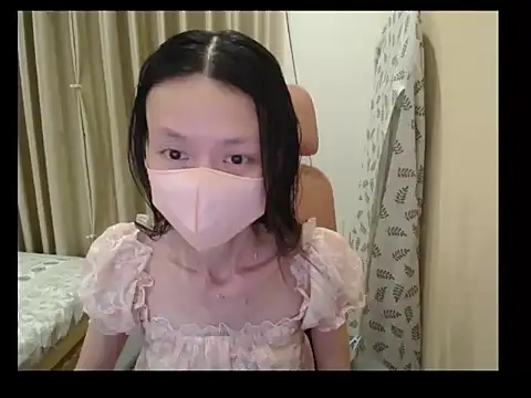 Snapshot of Lil-Cherries chatting on June 11, 2026, 3:32 pm Lil-Cherries online show from June 11, 2026, 3:32 pm