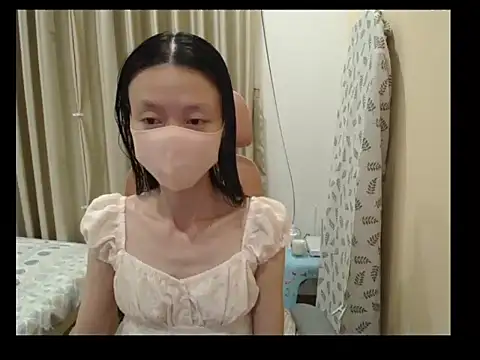 Snapshot of Lil-Cherries chatting on June 14, 2026, 5:04 pm Lil-Cherries online show from June 14, 2026, 5:04 pm
