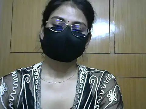 Snapshot of Fairy_Pie chatting on June 12, 2026, 6:18 pm Fairy Pie online show from June 12, 2026, 6:18 pm