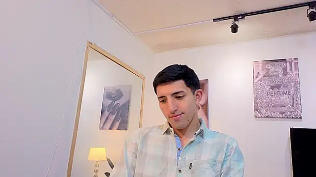 Un Sluttyy online show from February 6, 2026, 11:57 am