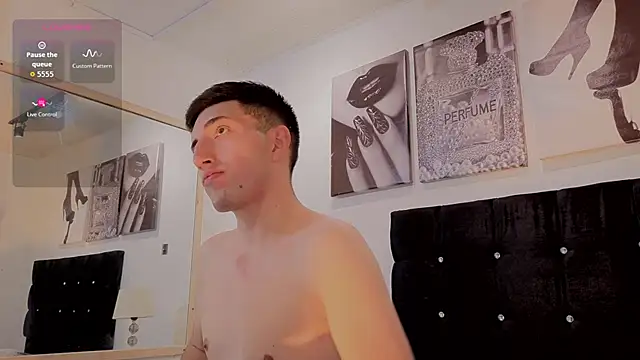 Un Sluttyy online show from March 26, 2026, 11:05 am