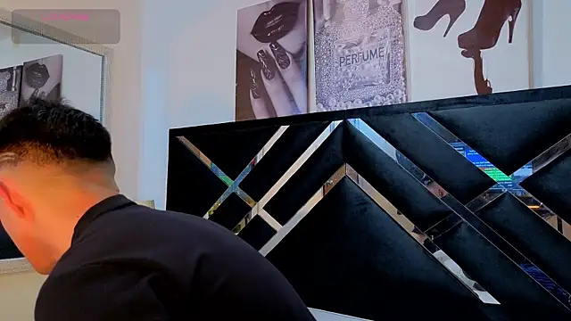 Un Sluttyy online show from April 10, 2026, 11:15 am