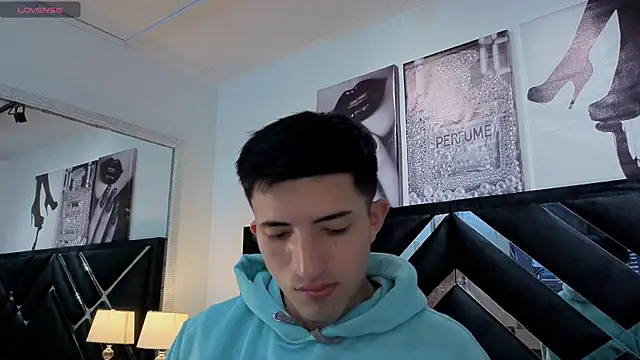 Un Sluttyy online show from April 23, 2026, 11:20 am