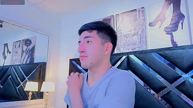 Un Sluttyy online show from April 24, 2026, 11:56 am