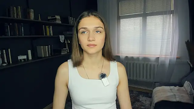 NikiCardle online show from November 20, 2025, 8:14 am