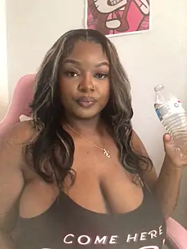 Fxncymuse online show from February 17, 2026, 4:46 pm