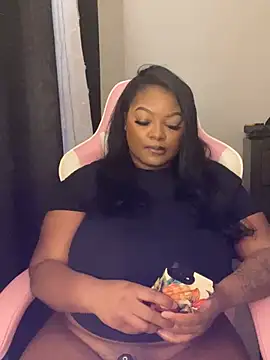 Fxncymuse online show from April 23, 2026, 12:29 pm