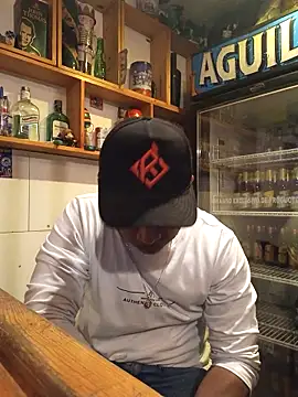 themorenofit08 online show from March 19, 2026, 1:20 am