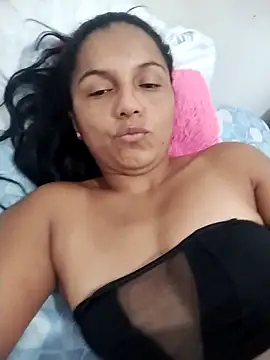  Lizeth  online show from April 26, 2026, 7:28 am