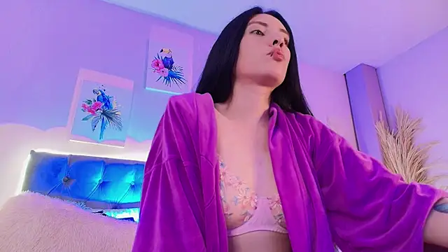 Neo sarah  online show from June 5, 2026, 8:09 am