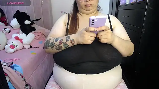 Snapshot of kattybbwbigboobs_ chatting on March 16, 2026, 9:19 pm kattybbwbigboobs online show from March 16, 2026, 9:19 pm