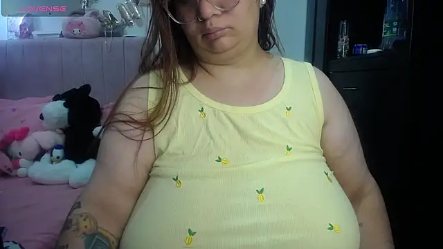Snapshot of kattybbwbigboobs_ chatting on April 19, 2026, 3:22 pm kattybbwbigboobs online show from April 19, 2026, 3:22 pm