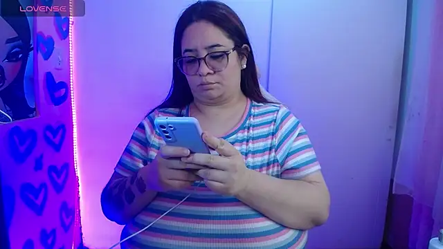 Snapshot of kattybbwbigboobs_ chatting on July 16, 2026, 8:37 pm kattybbwbigboobs online show from July 16, 2026, 8:37 pm