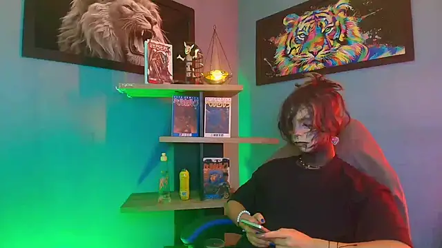 luxiel  online show from February 6, 2026, 10:35 pm