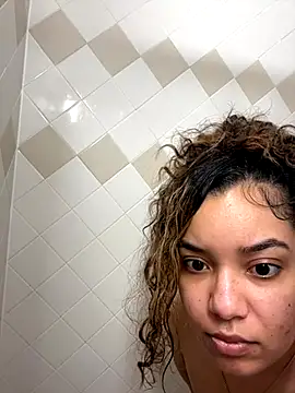 Brattybabexxx online show from November 9, 2025, 7:01 pm