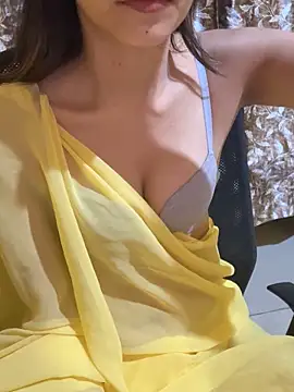 indianHasinna online show from December 15, 2025, 7:51 pm