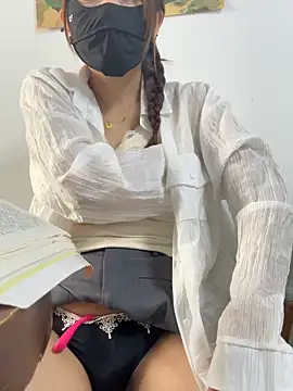 Cara-02 online show from April 13, 2026, 3:56 am