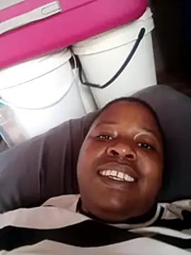 CUTE V 123 online show from November 27, 2025, 8:49 am