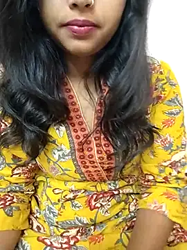 Sexy Divya   online show from December 3, 2025, 5:59 am