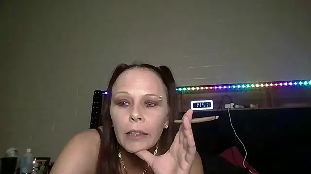 Snapshot of nikkibae33 chatting on June 15, 2026, 9:50 pm nikkibae33 online show from June 15, 2026, 9:50 pm