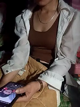 Lynn-122 online show from April 26, 2026, 4:59 pm