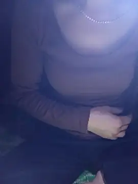 Lynn-122 online show from April 27, 2026, 8:29 pm