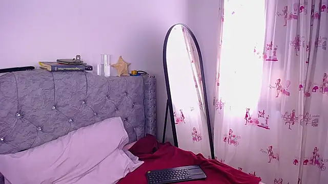  Pariiss online show from December 1, 2025, 2:33 pm