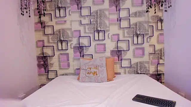 Snapshot of meredith_jones chatting on July 2, 2026, 3:23 am meredith jones online show from July 2, 2026, 3:23 am