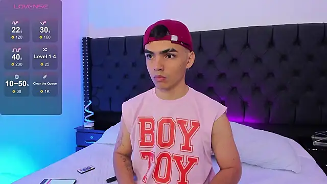 NicoKingg  online show from January 16, 2026, 1:04 pm