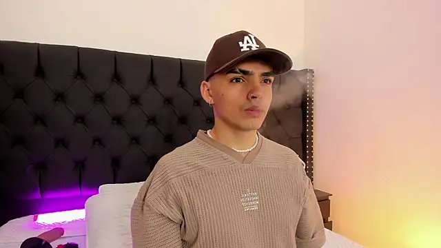 NicoKingg  online show from January 17, 2026, 1:05 pm