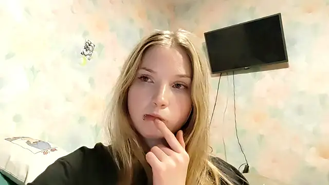 BarkySedna online show from December 2, 2025, 1:39 pm