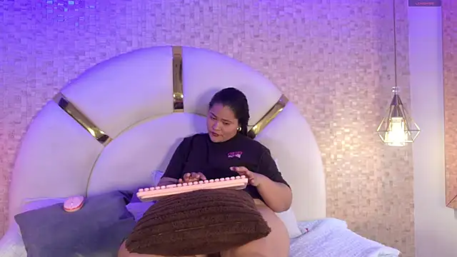 Snapshot of aria_sm chatting on November 16, 2025, 7:19 pm aria sm online show from November 16, 2025, 7:19 pm