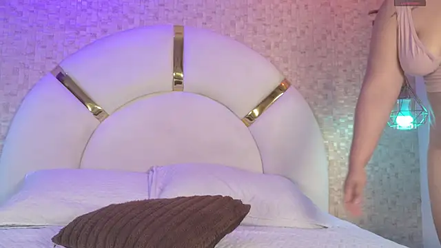 Snapshot of aria_sm chatting on November 23, 2025, 7:13 pm aria sm online show from November 23, 2025, 7:13 pm