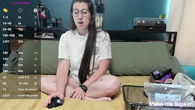 Snapshot of Sammie_Ray chatting on June 25, 2026, 2:43 pm Sammie Ray online show from June 25, 2026, 2:43 pm
