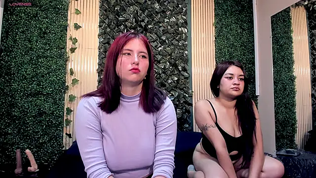 Lucy and Karoline online show from November 14, 2025, 12:04 pm