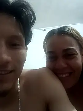 Snapshot of xXAndreyAndMariaXx chatting on November 15, 2025, 2:46 pm xXAndreyAndMariaXx online show from November 15, 2025, 2:46 pm