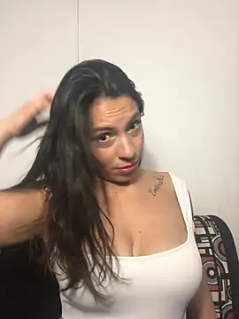 Snapshot of Vianca_Costt chatting on May 24, 2026, 4:06 am Vianca Costt online show from May 24, 2026, 4:06 am