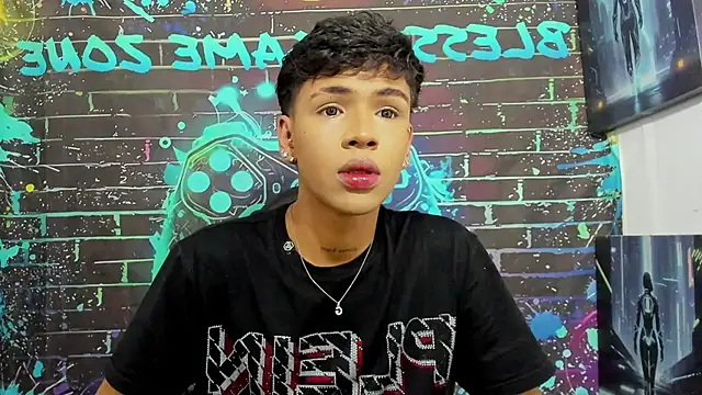 Snapshot of Timmy_Kiing_ chatting on August 8, 2026, 9:50 pm Timmy Kiing online show from August 8, 2026, 9:50 pm