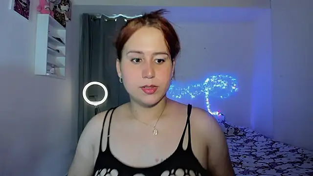 Snapshot of Sofiababyy chatting on July 18, 2026, 5:28 pm Sofiababyy online show from July 18, 2026, 5:28 pm