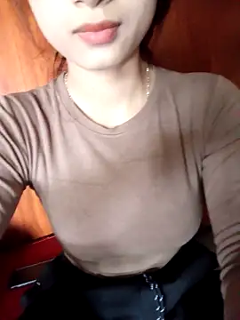 Hini68 online show from November 11, 2025, 4:34 am