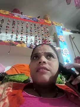 Hot suini online show from December 20, 2025, 6:53 am