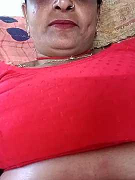 Snapshot of Quin_love143 chatting on February 7, 2026, 9:35 am Quin love143 online show from February 7, 2026, 9:35 am