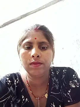 Snapshot of Maya_mohni chatting on June 4, 2026, 6:19 am Maya mohni online show from June 4, 2026, 6:19 am