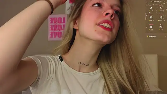 TiffinyMergist online show from February 10, 2026, 8:35 pm