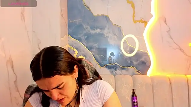 Vany Lu Tx online show from November 21, 2025, 1:10 pm