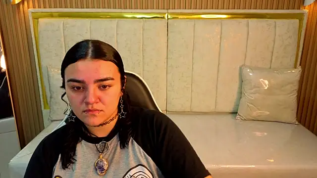 Vany Lu Tx online show from December 2, 2025, 1:17 pm