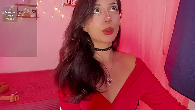 Tamara Aluna  online show from February 14, 2026, 7:10 pm