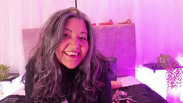 Victoriaa Anderson online show from April 22, 2026, 2:07 pm